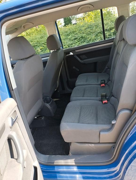 Gebraucht VW Touran Conceptline 90 PS (66 kW) 2010 Blau Van / Kleinbus