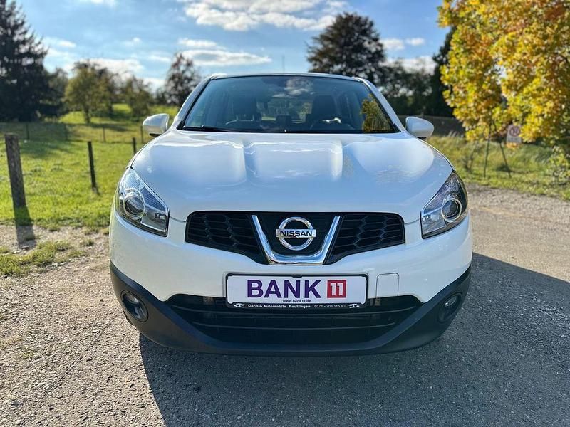 Weiß Gebraucht 2012 Nissan Qashqai Acenta SUV | 7.999 € (Fairer Preis) - Bild 1/4