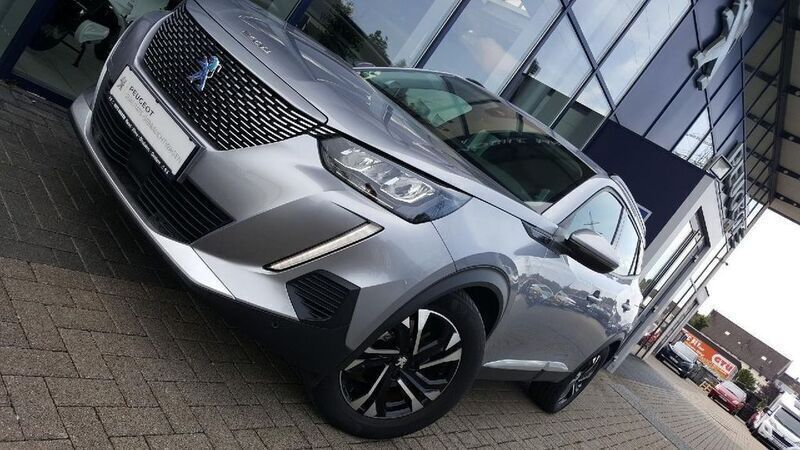 Graumetallic Gebraucht 2021 Peugeot e-2008 Allure SUV | 20.490 € (Fairer Preis) - Bild 1/4