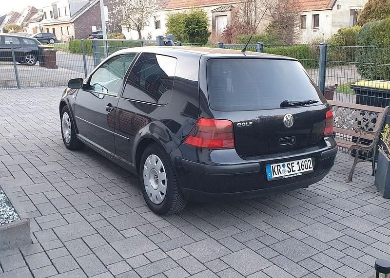 Gebraucht VW Golf III 75 PS (55 kW) 1999 Schwarz Limousine