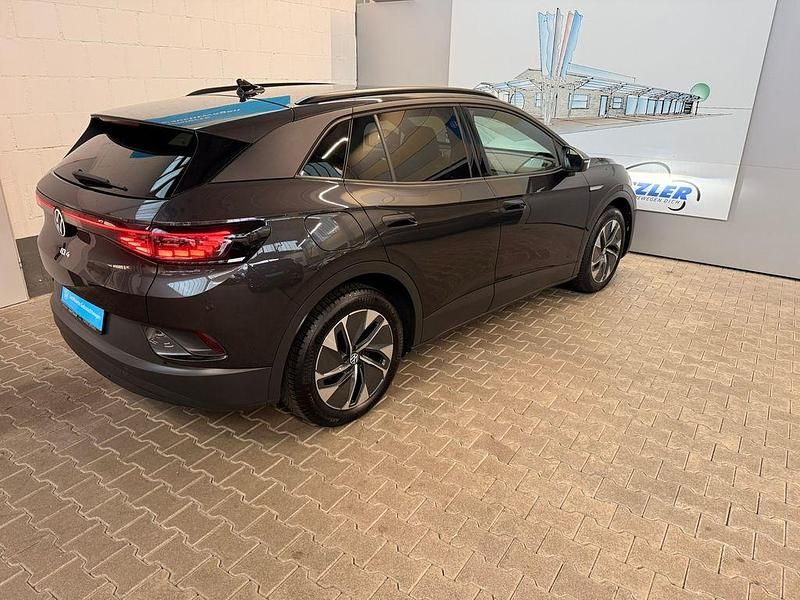 Gebraucht VW ID.4 Pure 125 kW (170 PS) 2022 Mangangrau metallic (metallic) SUV
