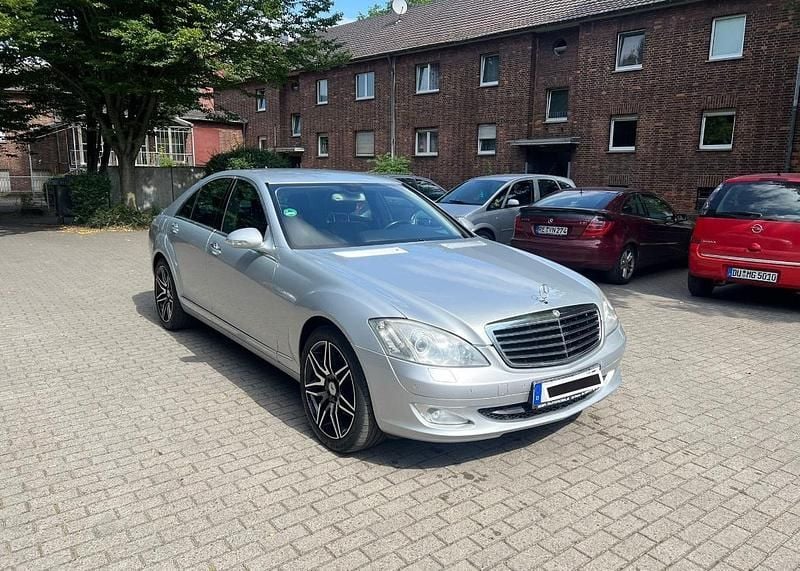 Silber Gebraucht 2007 Mercedes S350 Limousine | 8.200 € (Guter Preis) - Bild 1/4