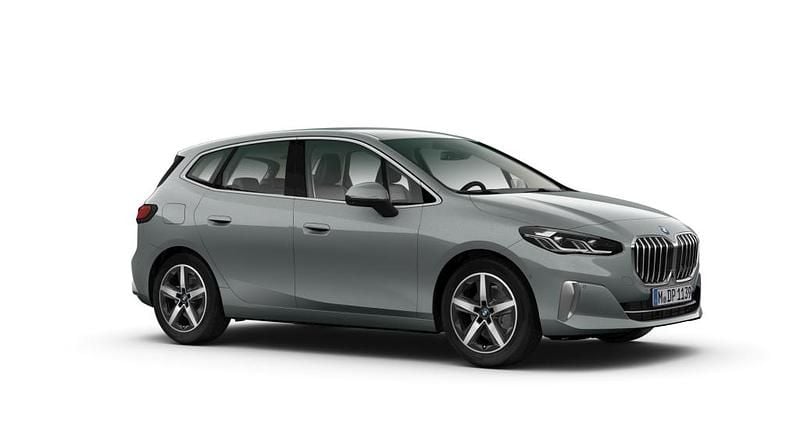 Gebraucht BMW 218 Active Tourer Luxury Line 150 PS (110 kW) 2026 Van / Kleinbus