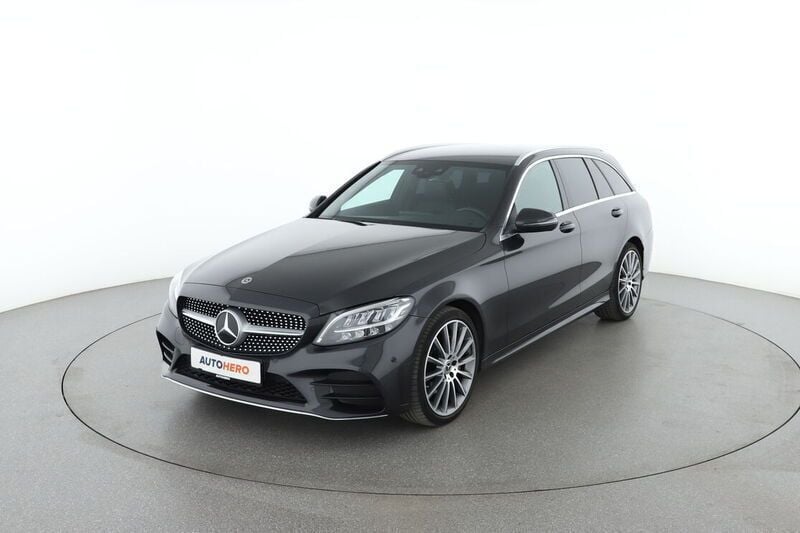 Grau Gebraucht 2021 Mercedes C200 AMG line Kombi | 29.820 € (Superpreis) - Bild 1/4