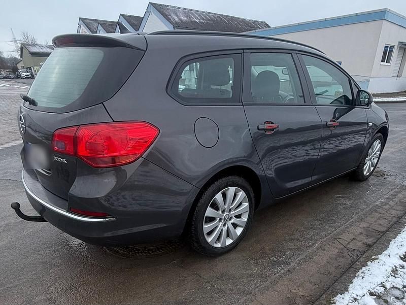 Gebraucht Opel Astra 136 PS (100 kW) 2015 Grau Kombi