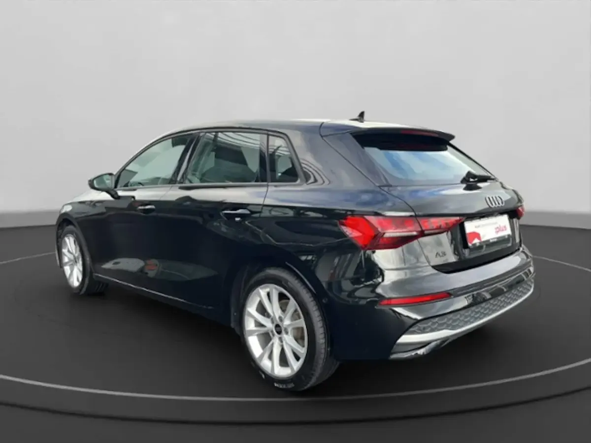 Gebraucht Audi A3 Sport 150 PS (110 kW) 2025 Mythosschwarz metallic Limousine