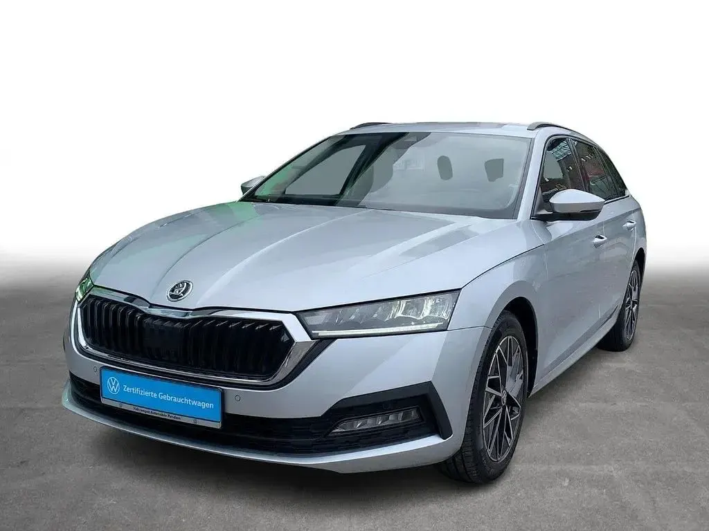 Gebraucht Skoda Octavia Ambition 150 PS (110 kW) 2023 Brillantsilber metallic Kombi