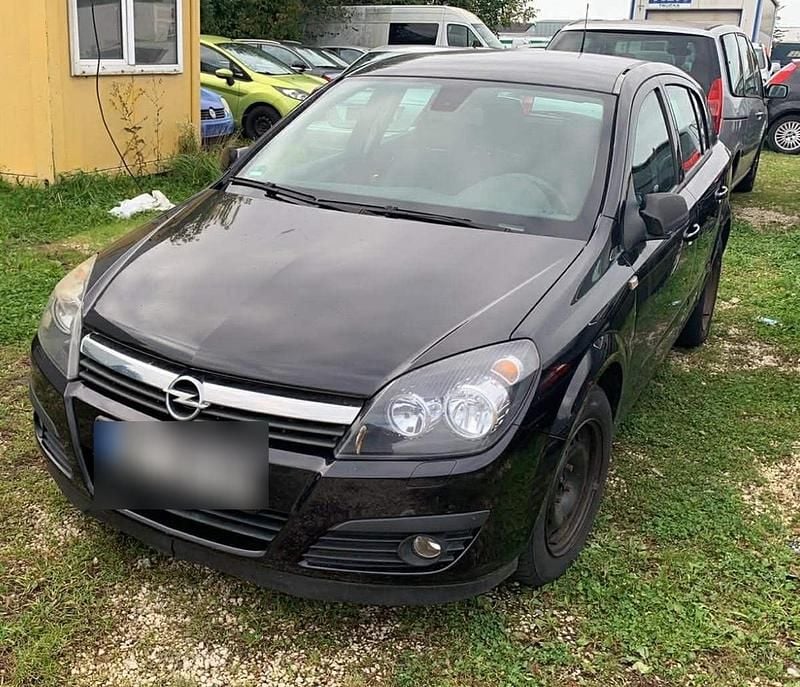 Schwarz Gebraucht 2006 Opel Astra Limousine | 850 € (Superpreis) - Bild 1/4