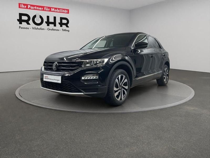 Schwarz Gebraucht 2021 VW T-Roc Active SUV | 20.840 € (Guter Preis) - Bild 1/4