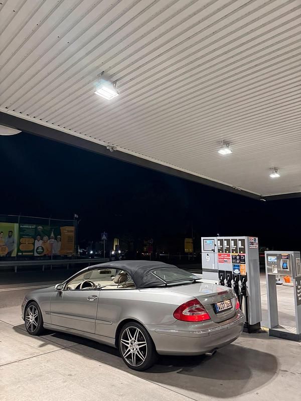 Gebraucht 2003 Mercedes CLK200 Cabrio | 2.090 € - Bild 1/4