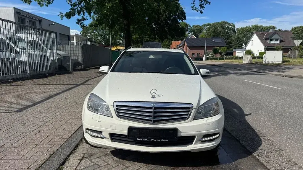 Gebraucht Mercedes C220 170 PS (125 kW) 2010 Weiß Kombi