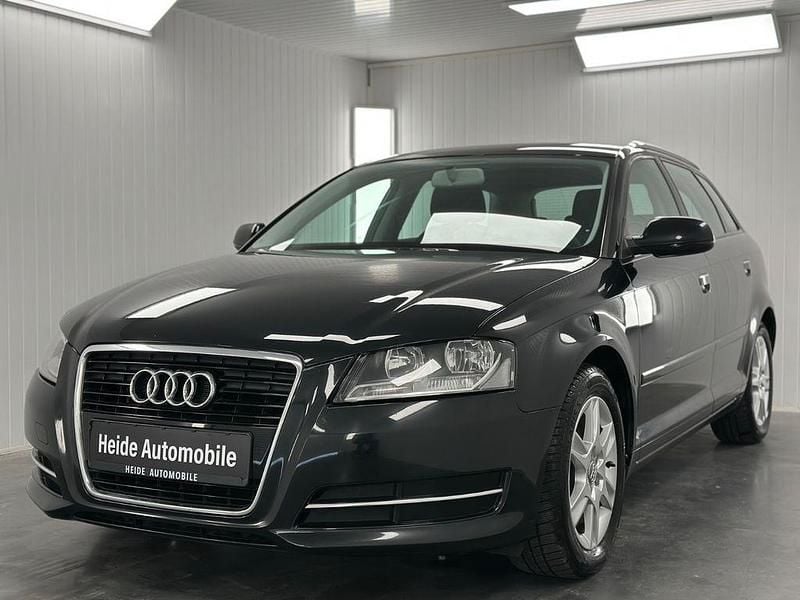 Gebraucht Audi A3 Attraction 102 PS (75 kW) 2010 Schwarz Kleinwagen