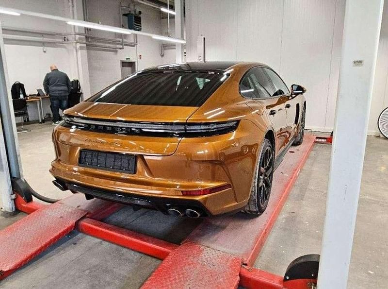 Gebraucht Porsche Panamera GTS 500 PS (367 kW) 2024 Gold Limousine