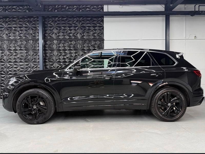 Gebraucht VW Touareg R-line 286 PS (210 kW) 2022 Schwarz SUV