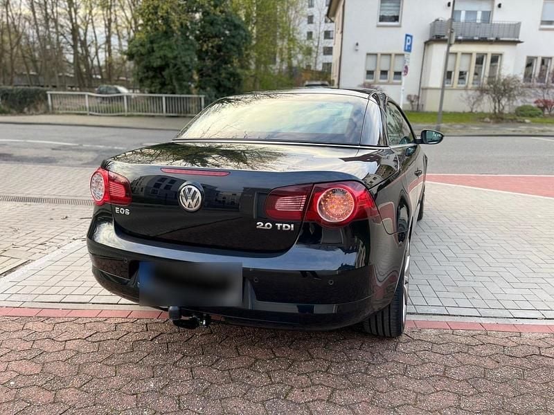 Gebraucht VW Eos 140 PS (102 kW) 2010 Schwarz Cabrio