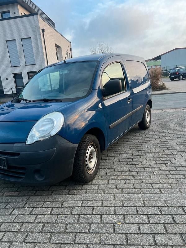 Gebraucht Renault Kangoo 105 PS (77 kW) 2010 Blau Abholung