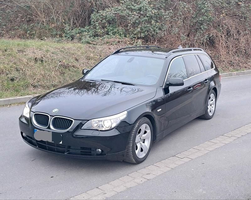 Schwarz Gebraucht 2005 BMW 535 Kombi | 4.790 € (Guter Preis) - Bild 1/4