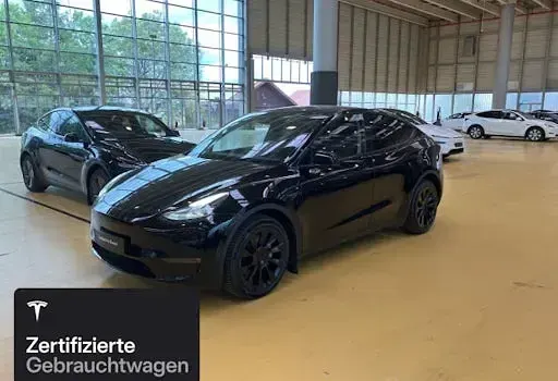 Usata Tesla Model Y 273 kW (372 CV) 2023 Nero SUV