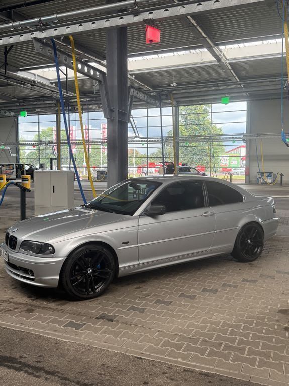 Silber Gebraucht 2003 BMW 320 Coupé | 5.000 € (Fairer Preis) - Bild 1/4