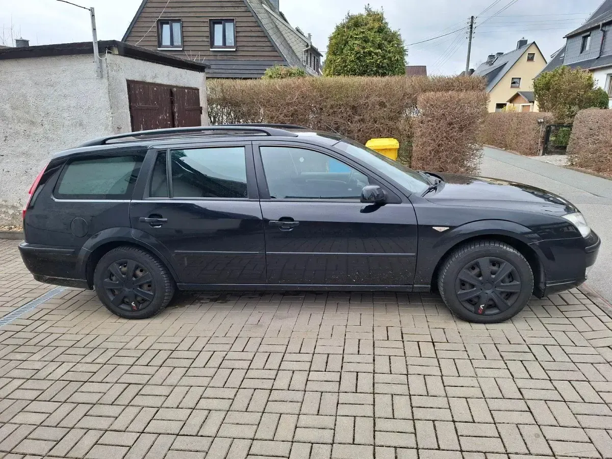 Gebraucht Ford Mondeo Trend 125 PS (91 kW) 2007 Schwarz Kombi
