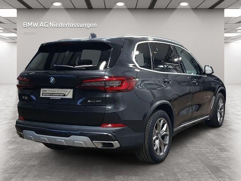Używany BMW X5 Basis 333 KM (244 kW) 2022 Szary SUV
