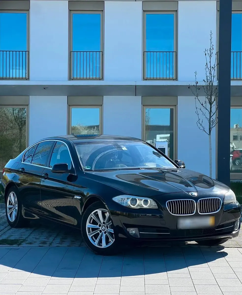 Usata BMW 530 245 CV (180 kW) 2011 Nero Berlina