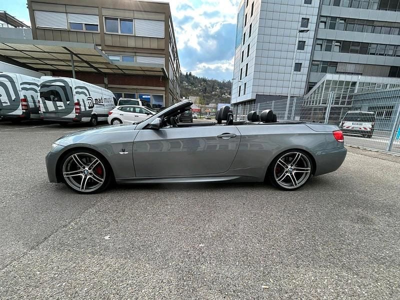 Gebraucht BMW 335 Cabriolet 306 PS (225 kW) 2009 Grün Cabrio