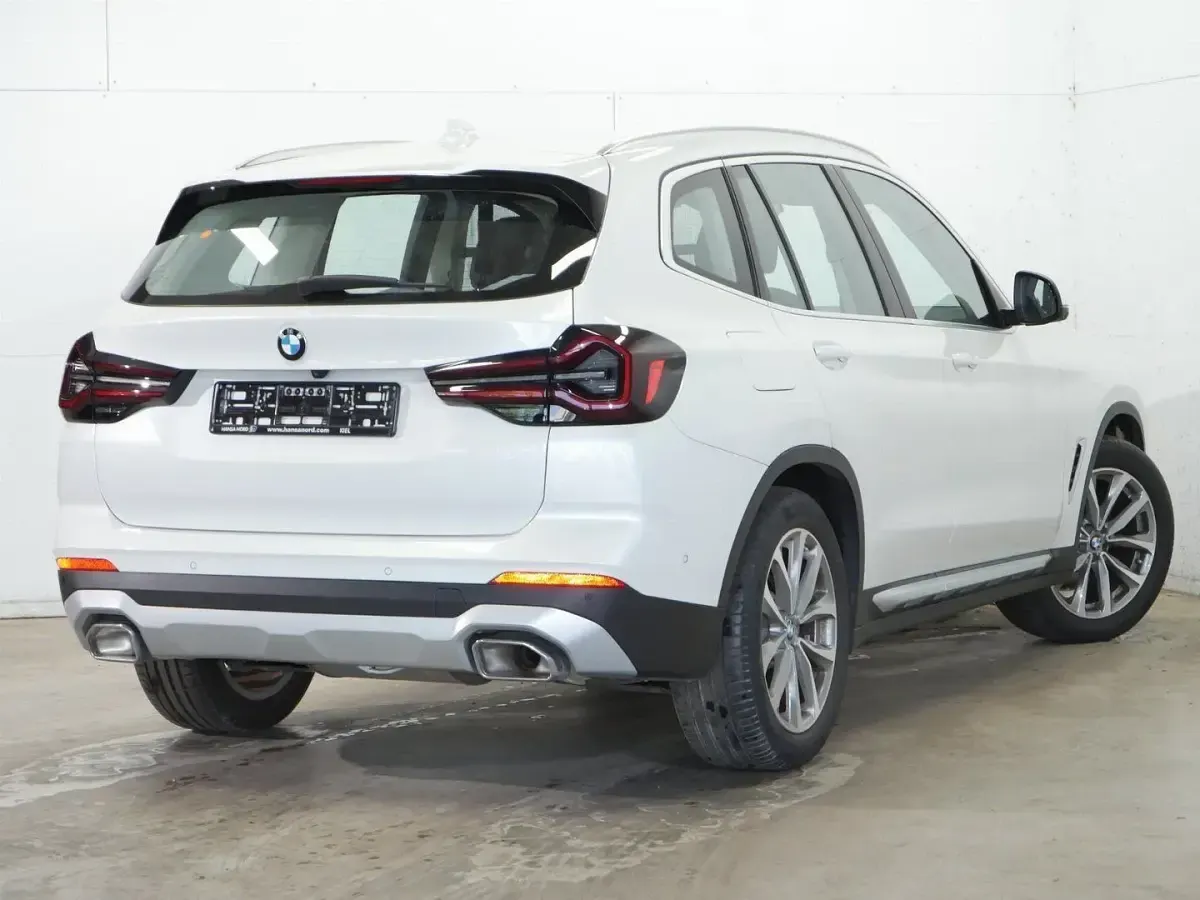 Brugt BMW X3 Efficient Dynamics 190 HK (139 kW) 2024 Sort SUV