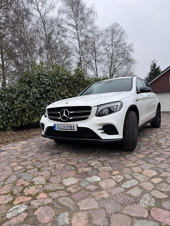 Gebraucht Mercedes GLC250 AMG line 204 PS (150 kW) 2016 Weiß SUV