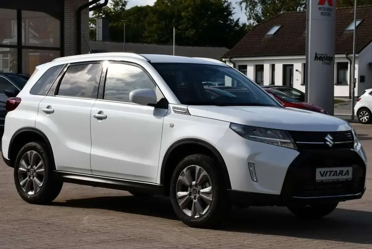 Neu Suzuki Vitara Comfort 129 PS (94 kW) 2026 Weiß SUV