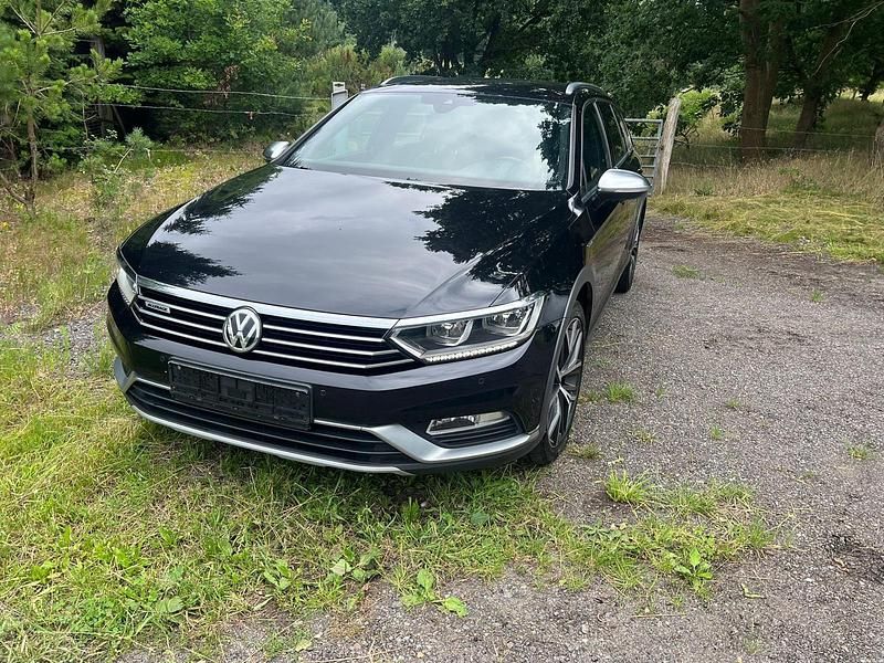 Gebraucht VW Passat Alltrack 190 PS (139 kW) 2018 Schwarz Kombi