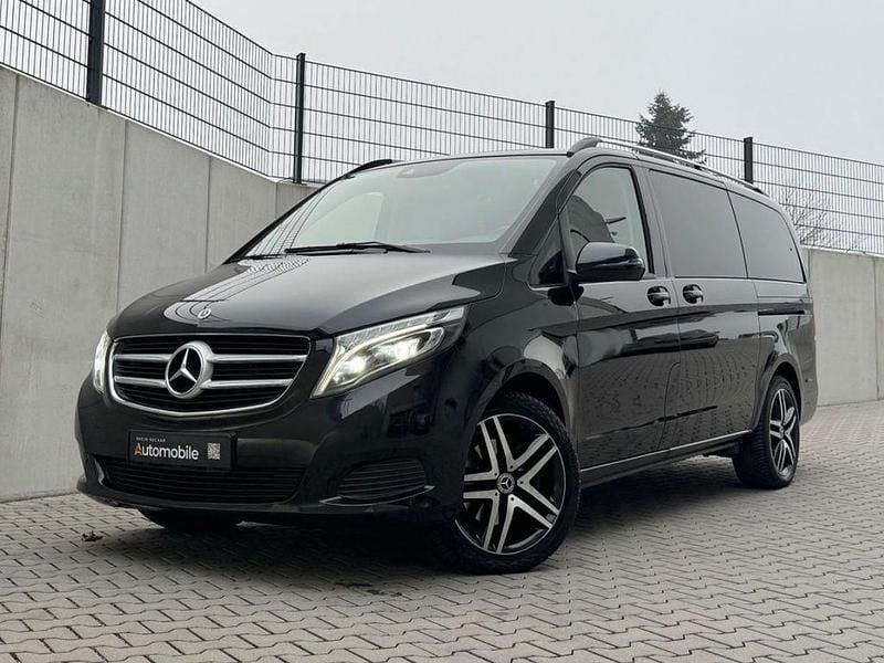 Schwarz Gebraucht 2018 Mercedes V250 Van / Kleinbus | 36.999 € (Guter Preis) - Bild 1/4