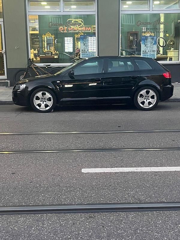 Schwarz Gebraucht 2007 Audi A3 Ambiente Limousine | 1.500 € (Guter Preis) - Bild 1/4