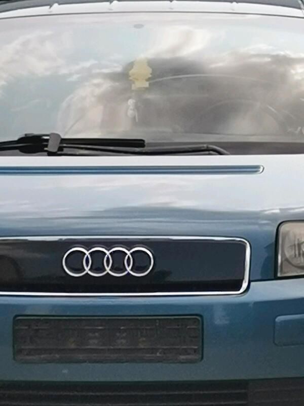 Blau Gebraucht 2001 Audi A2 Kleinwagen | 1.500 € (Superpreis) - Bild 1/4