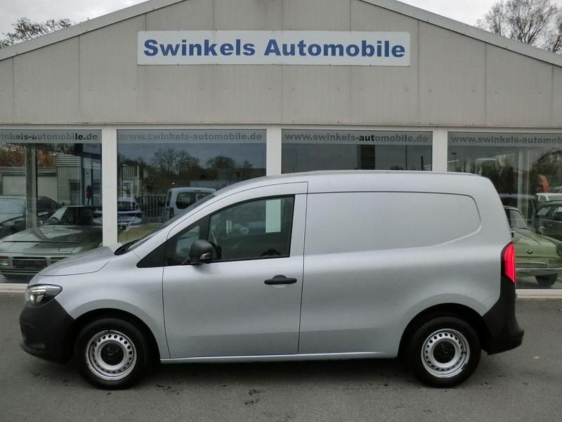 Silber Gebraucht 2022 Mercedes Citan 110 Van / Kleinbus | 13.990 € (Guter Preis) - Bild 1/4