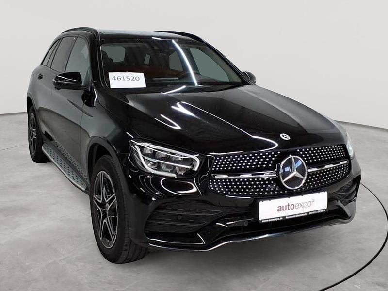 Schwarz Gebraucht 2022 Mercedes GLC300e AMG line SUV | 38.990 € (Guter Preis) - Bild 1/4