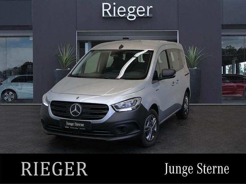 Silver metallic Gebraucht 2024 Mercedes eCitan Progressive Kombi | 24.990 € (Fairer Preis) - Bild 1/4