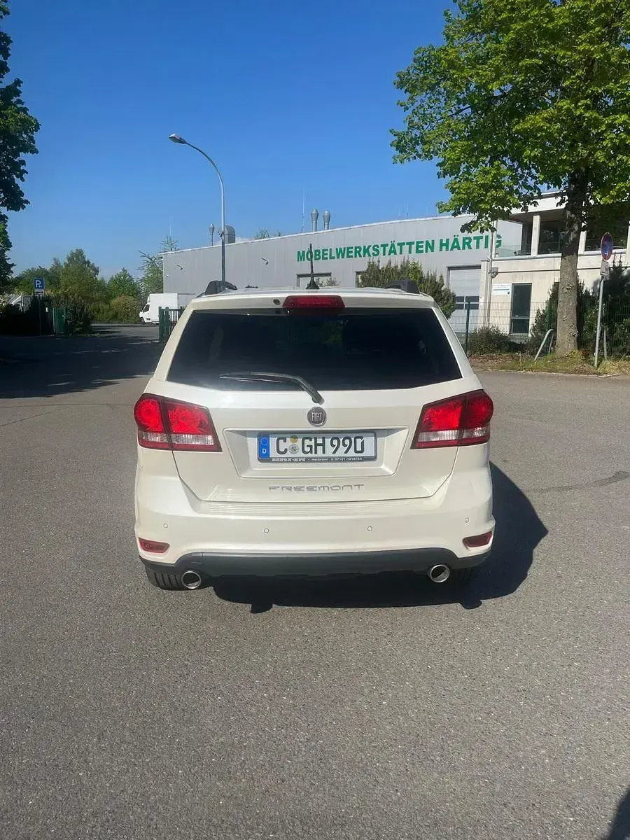 Usado Fiat Freemont 170 CV (125 kW) 2014 Blanco SUV