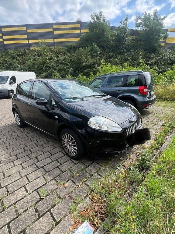 Schwarz Gebraucht 2009 Fiat Punto Active Kleinwagen | 2.400 € (Fairer Preis) - Bild 1/4