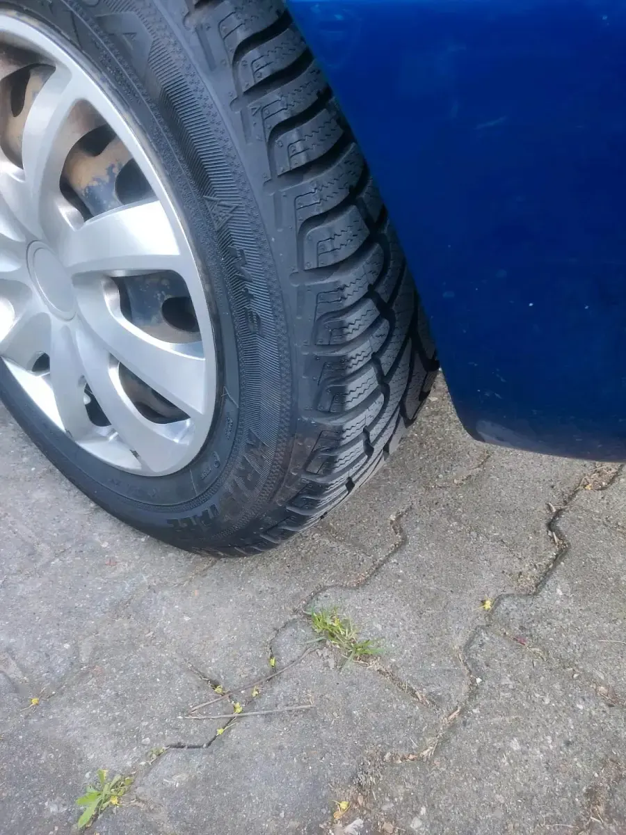Usata Opel Astra 84 CV (61 kW) 2004 Blu Berlina