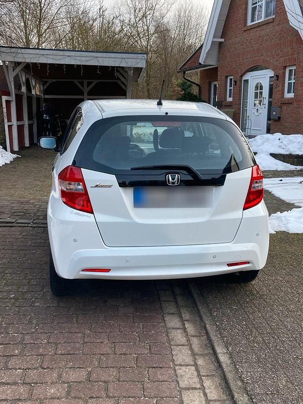 Gebraucht Honda Jazz Cool 90 PS (66 kW) 2014 Weiß Kleinwagen