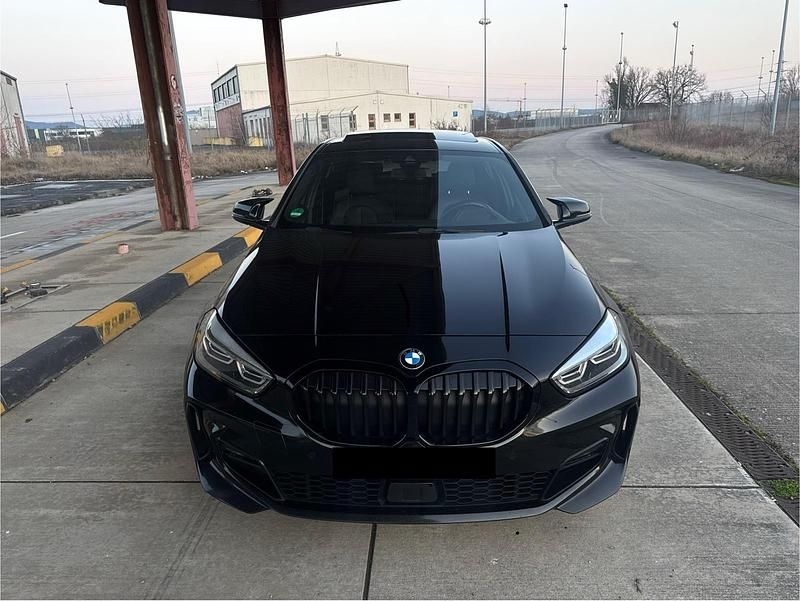 Gebraucht BMW 120 M Sport 190 PS (139 kW) 2020 Schwarz Kleinwagen