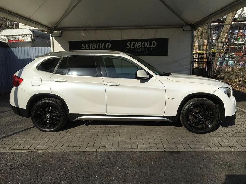 Gebraucht BMW X1 Performance 177 PS (130 kW) 2011 Weiß SUV