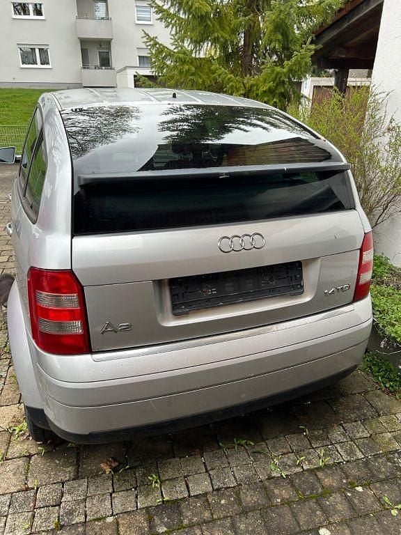 Usado Audi A2 90 HP (66 kW) 2004 Prateado Citadino