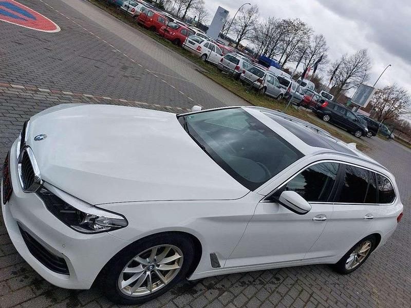 Gebraucht BMW 520 190 PS (139 kW) 2017 Weiß Kombi