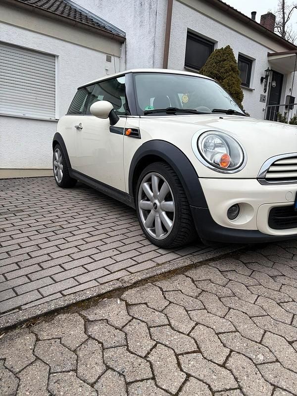 Usata Mini Cooper 75 CV (55 kW) 2011 Bianco Utilitaria