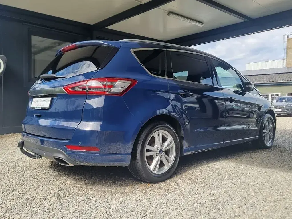 Używany Ford S-MAX S 190 KM (139 kW) 2021 Niebieski Minivan