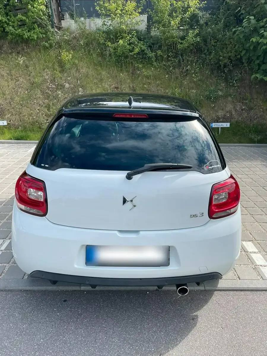 Gebraucht Citroën DS3 82 PS (60 kW) 2016 Weiß Kleinwagen