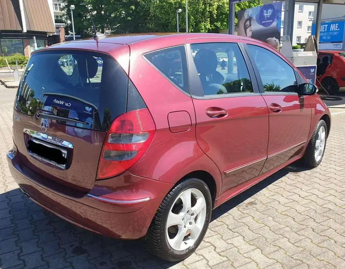 Gebraucht Mercedes A150 Avantgarde 95 PS (69 kW) 2006 Rot Limousine