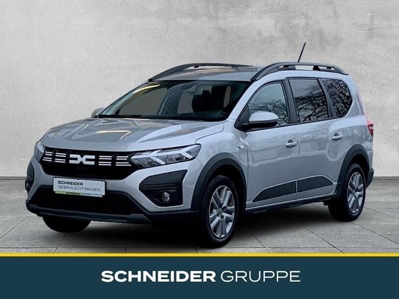 Grau Gebraucht 2022 Dacia Jogger Expression Van / Kleinbus | 16.490 € (Fairer Preis) - Bild 1/4